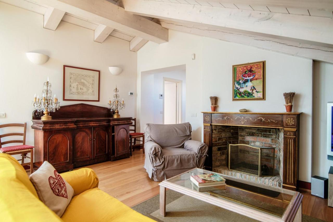 Castello Di Brusata Apartment By Quokka 360 - Romantic Flat With Pool Mendrisio Exteriör bild