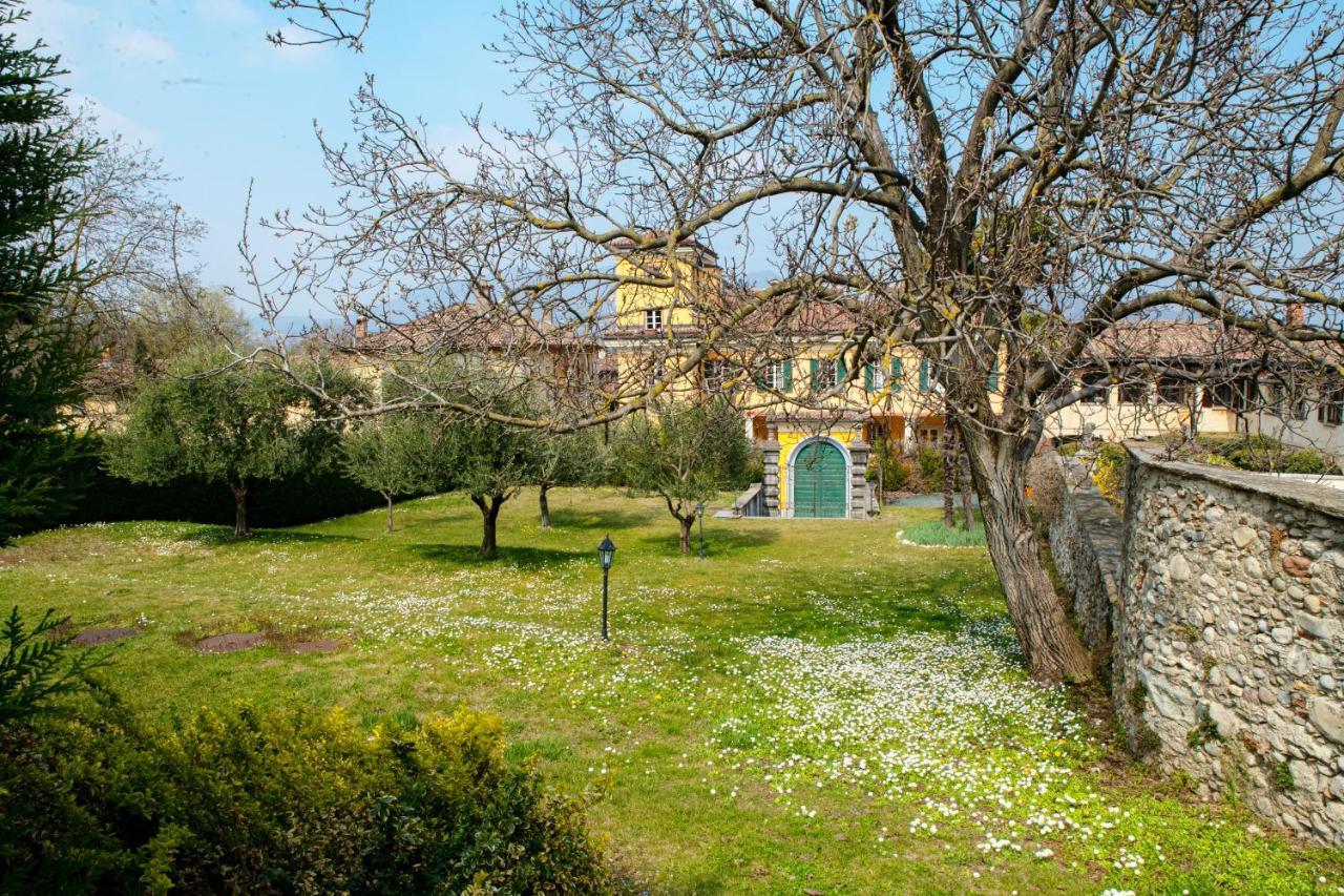 Castello Di Brusata Apartment By Quokka 360 - Romantic Flat With Pool Mendrisio Exteriör bild