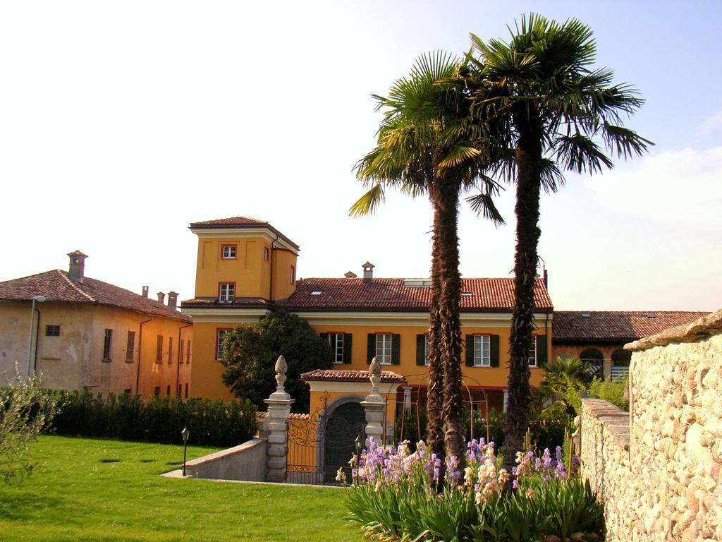 Castello Di Brusata Apartment By Quokka 360 - Romantic Flat With Pool Mendrisio Exteriör bild